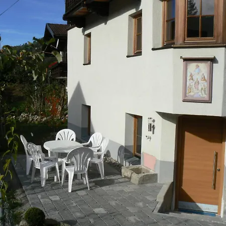 Bio-appartement Cavada Dağ evi *